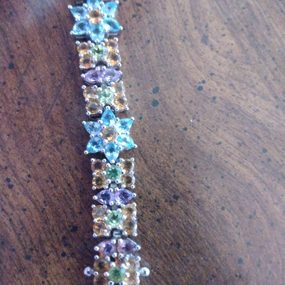 Gorgeous 925 bracelet